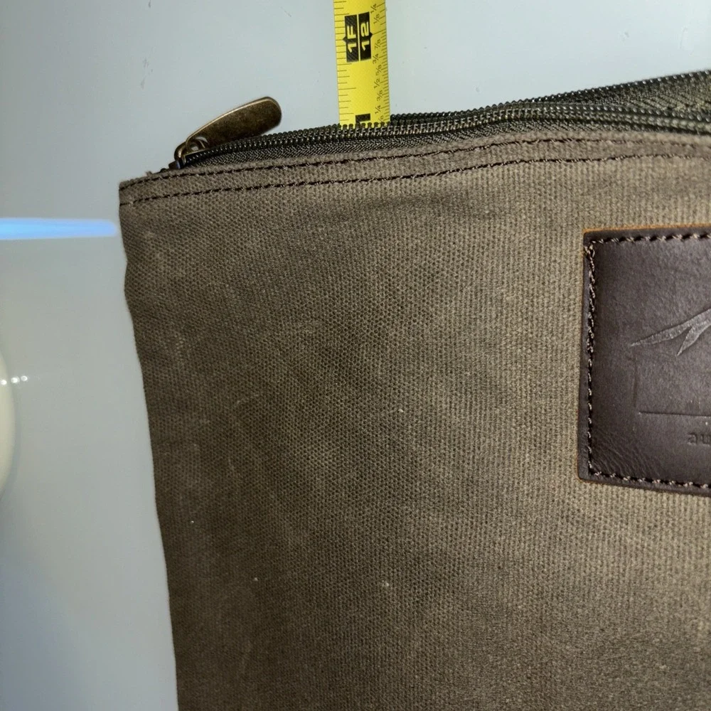 Diodrio Canvas Portfolio Laptop Bag Green Khaki W/ Leather Accents 14.5